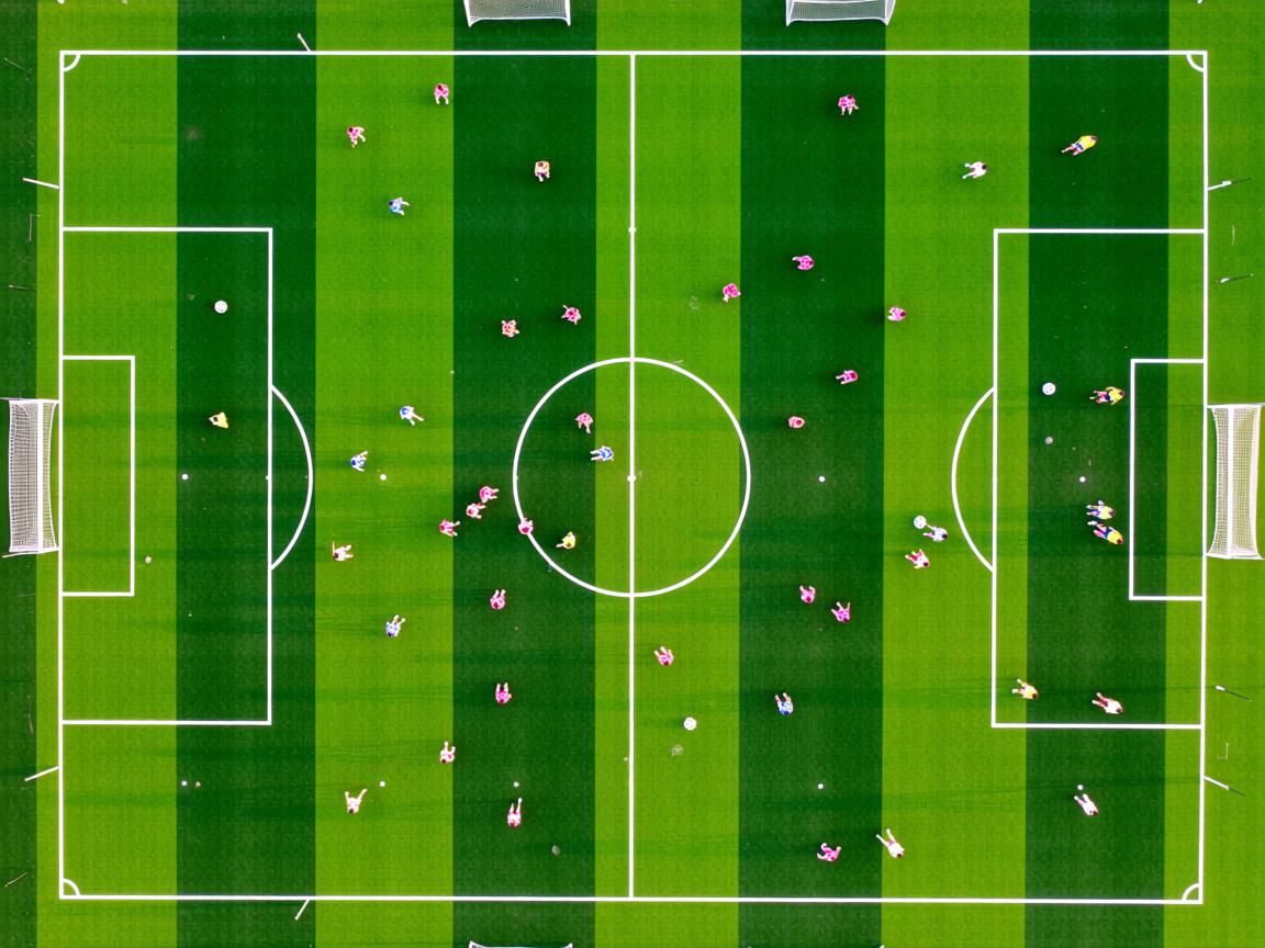 爱游戏平台-五大联赛比赛中是否更频繁出现非对称进攻站位，五大联赛竞争最激烈